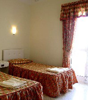 Holiday , Vacation, Weekend Breaks in Malta and Gozo